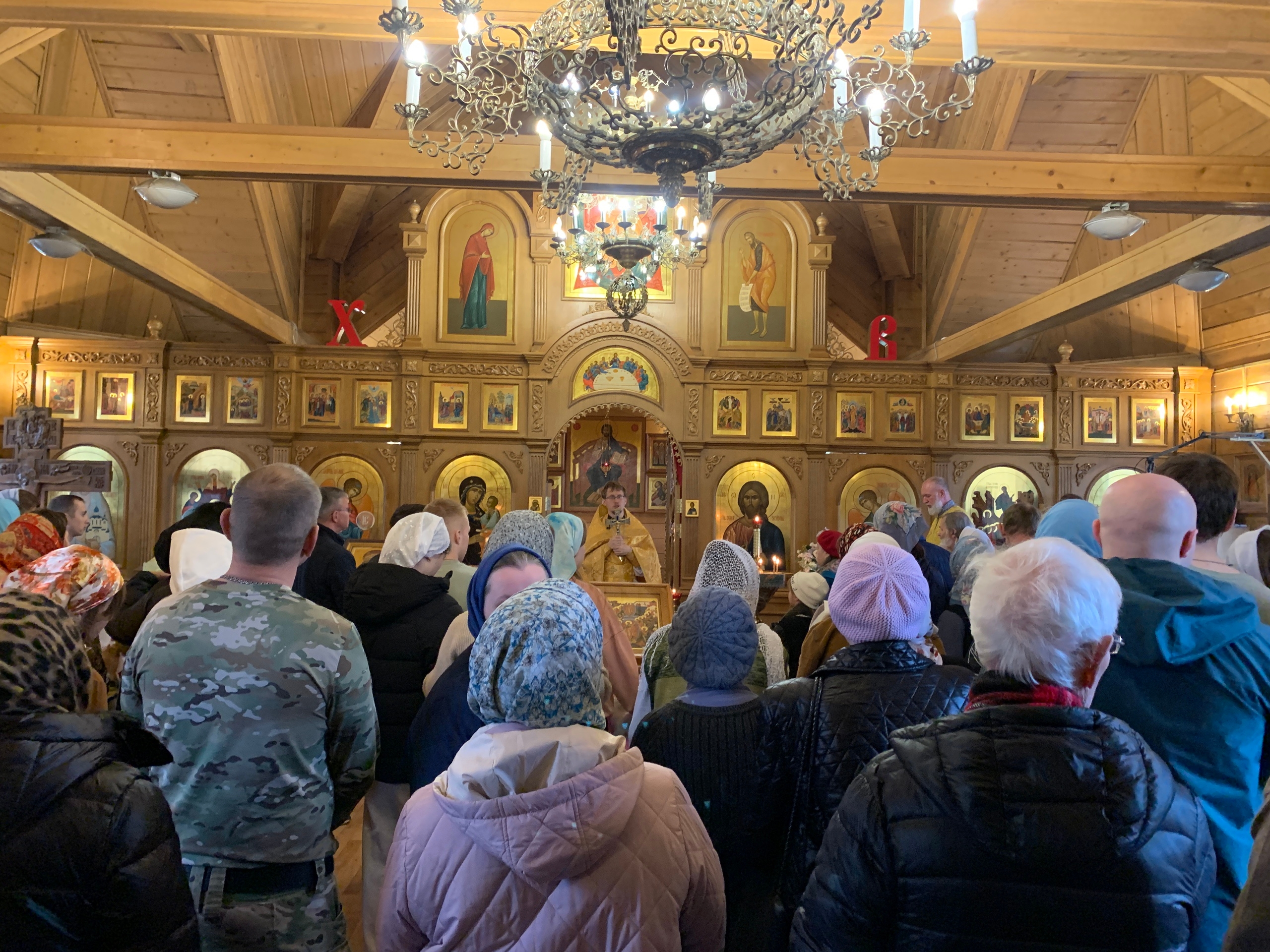 С воскресным днем!