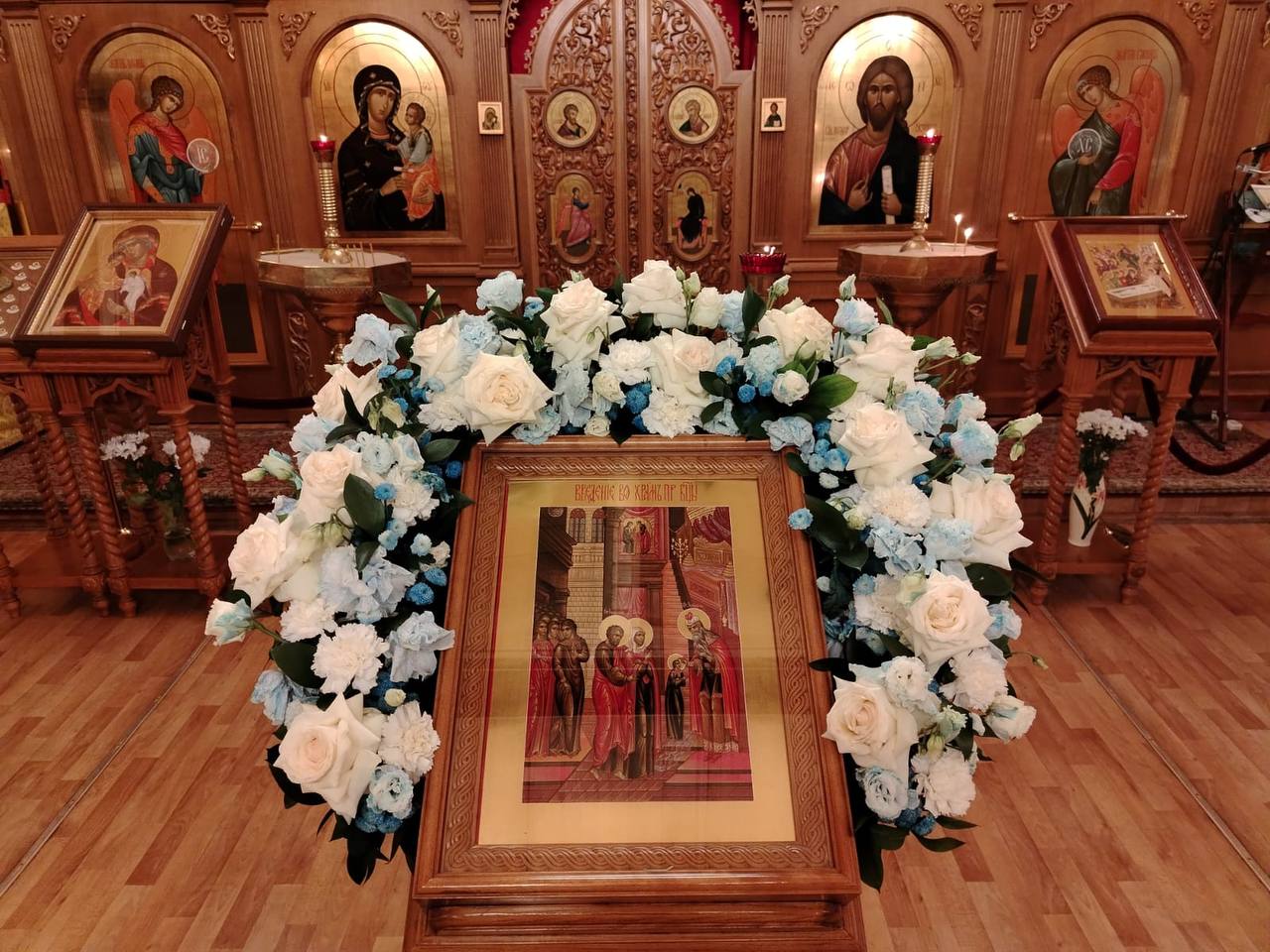 Введение (Вход) во Храм Пресвятой Владычицы нашей Богородицы и Приснодевы Марии